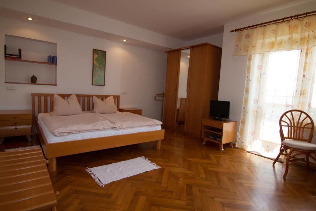 Pension Apartment Granit Praha Exteriér fotografie